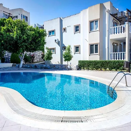 Marvelous Flat 650 M To The With Shared Pool And Terrace In Bodrum *